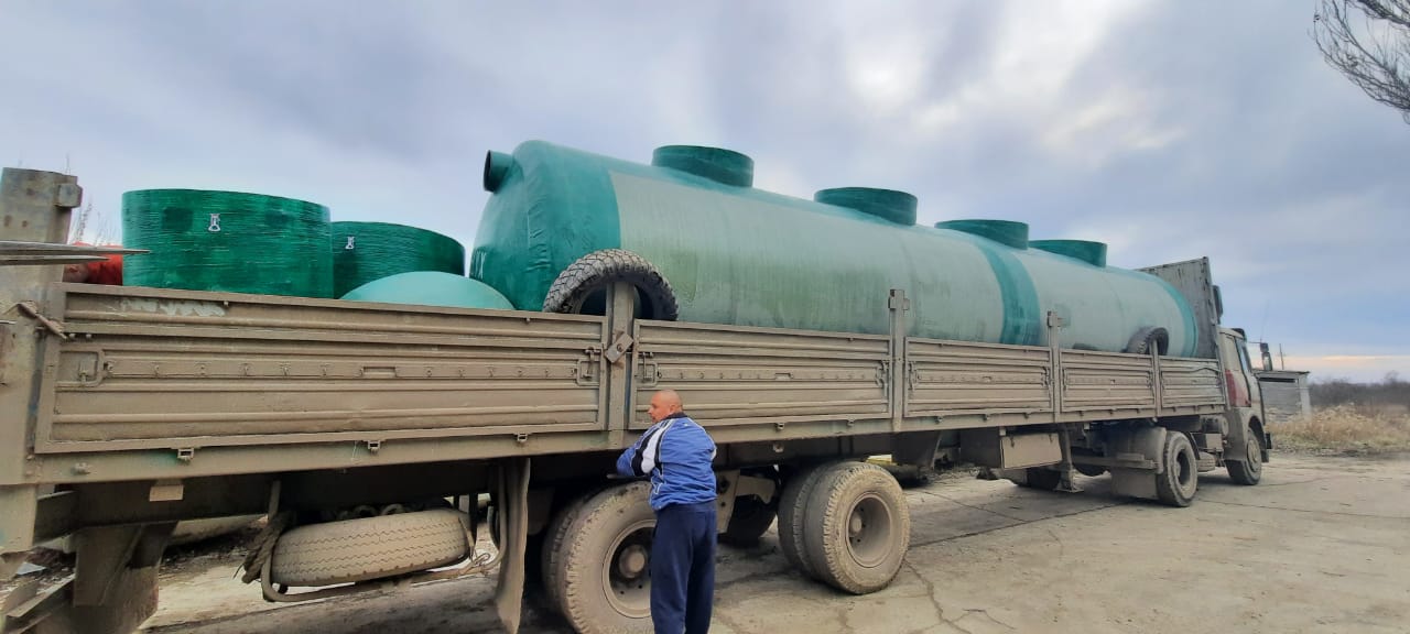 https://volgograd.emkosti-kryma.ru/wp-content/uploads/sites/15/2021/06/ustanovka-livnevyh-ochistnyh-sooruzhenij-v-edinom-korpuse-kerch-2.jpeg