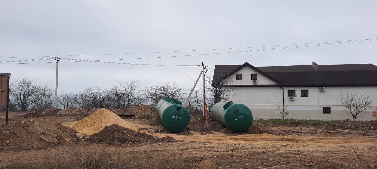 https://volgograd.emkosti-kryma.ru/wp-content/uploads/sites/15/2021/06/ustanovka-livnevyh-ochistnyh-sooruzhenij-v-edinom-korpuse-kerch-6.jpeg